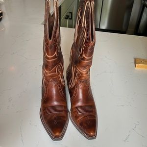 Ariat Women’s Heritage X Toe